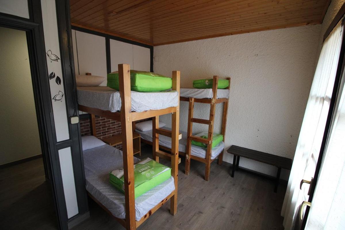 Albergue Triton - Вільянуа Екстер'єр фото